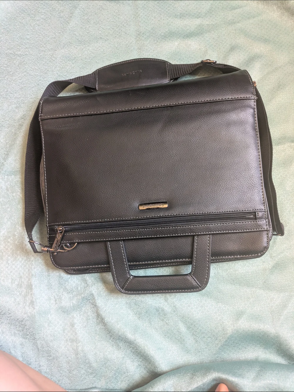 Samsonite Black Leather Messenger Bag with Metal Accents